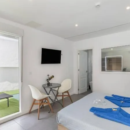 Travies@c.m Apartment *